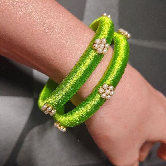Lot of 2 Lime Green Bangle Bracelets with Pearl Flowers - Picture 1 of 4